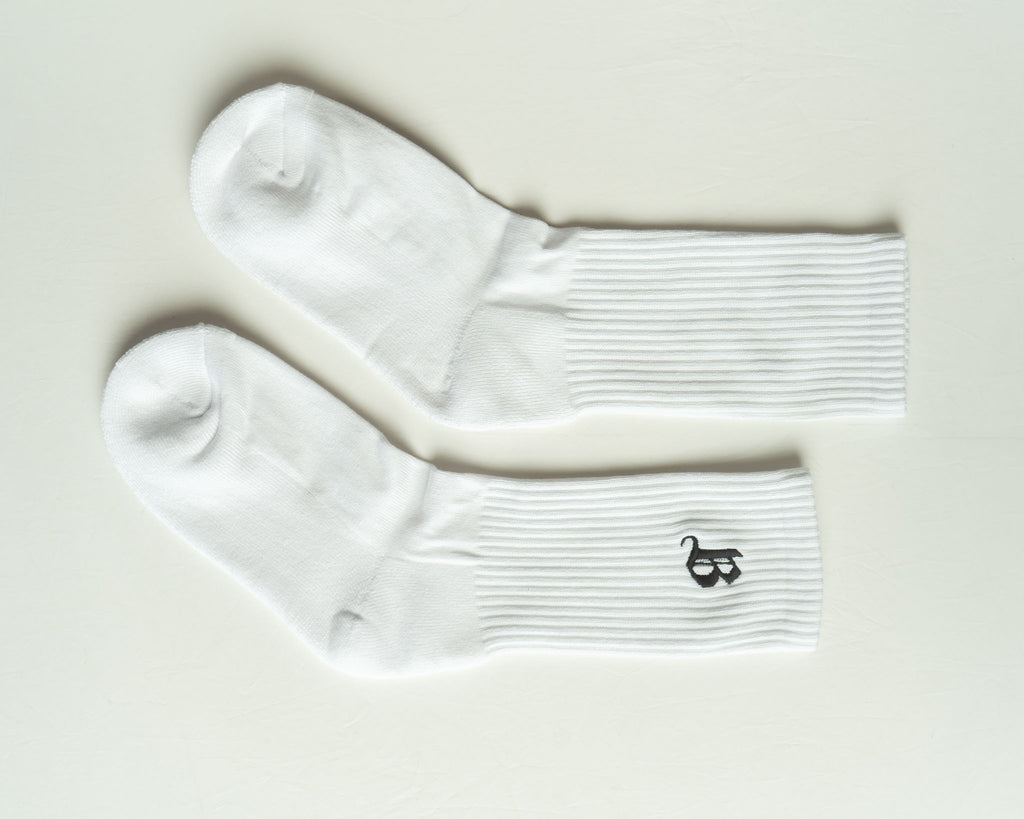 b-socks white